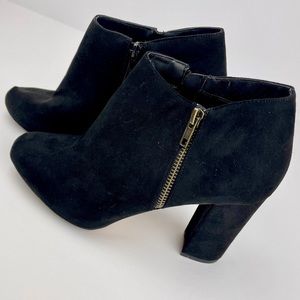 Madden Girl Black Suede Ankle boot